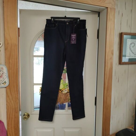 New Gloria Vanderbilt Amanda Rinse Noir Skinny Yoga Stretch Jeans Womens 14 - Picture 1 of 3